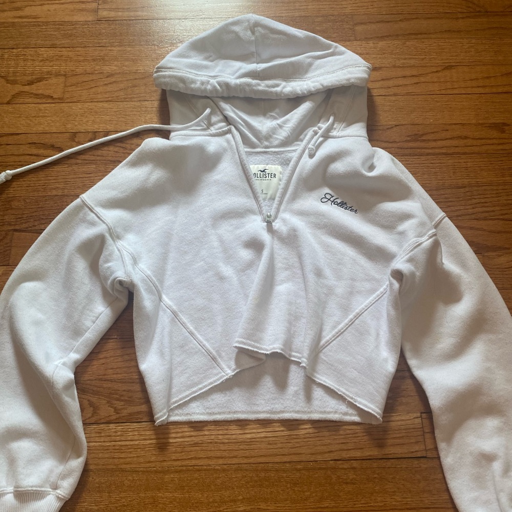 hollister quarter zip cropped hoddie